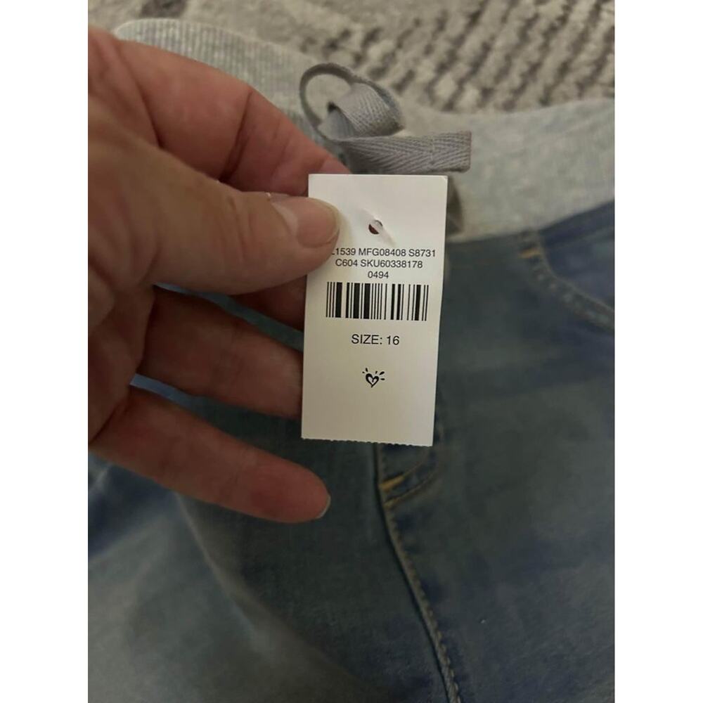 Girls NEW Justice Shorts(16) - Picture 3 of 4
